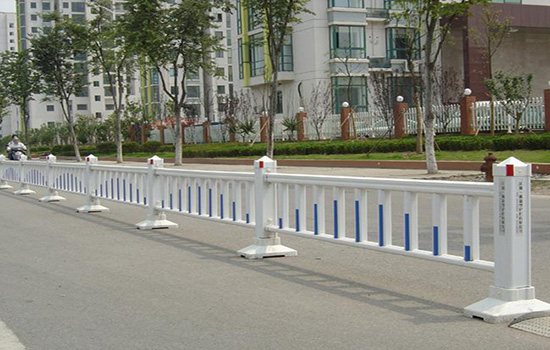 道路<a href=http://www.dyjybw.cn target=_blank class=infotextkey>圍欄</a>